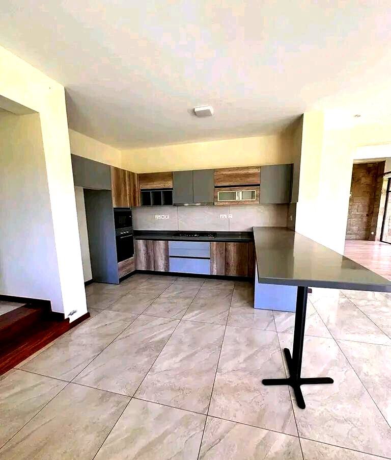 4-Bed Maisonette with Pool & Gym in Gated Karen – KES 72M