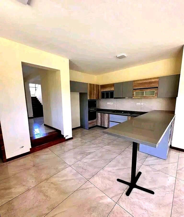 4-Bed Maisonette with Pool & Gym in Gated Karen – KES 72M