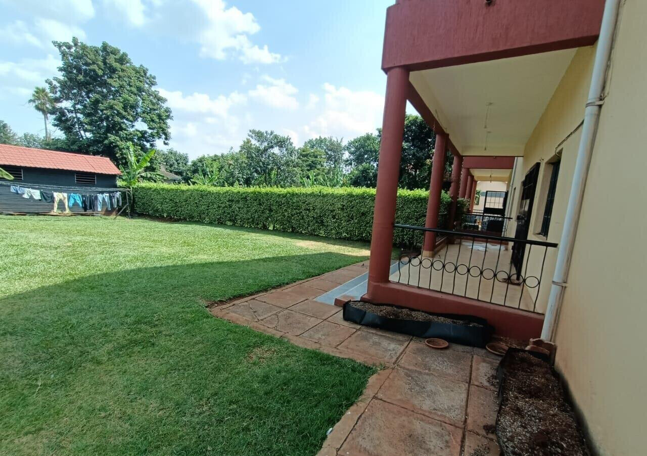 5BR All-Ensuite Townhouse with Private Garden - Runda Evergreen