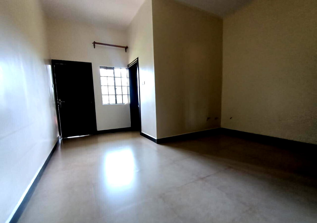 5BR All-Ensuite Townhouse with Private Garden - Runda Evergreen