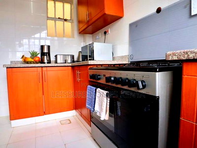 2bdrm Apartment in Lavington for sale - Image 4
