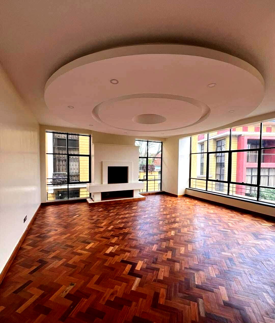 5-Ensuite Townhouse with Rooftop Terrace & DSQ - Lavington