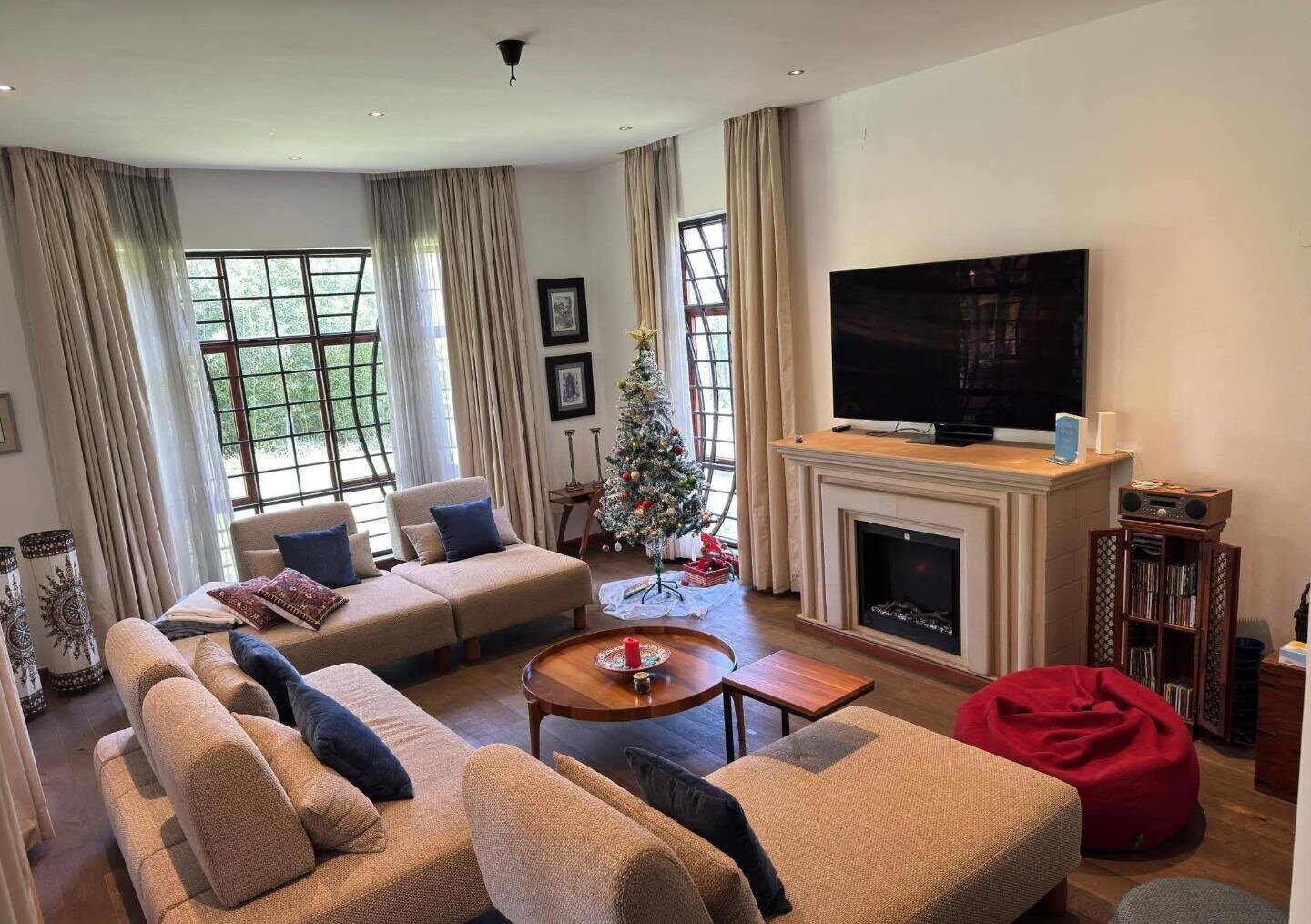 5BR All-Ensuite Villa with DSQ & Gym in 39-Home Estate - Old Runda