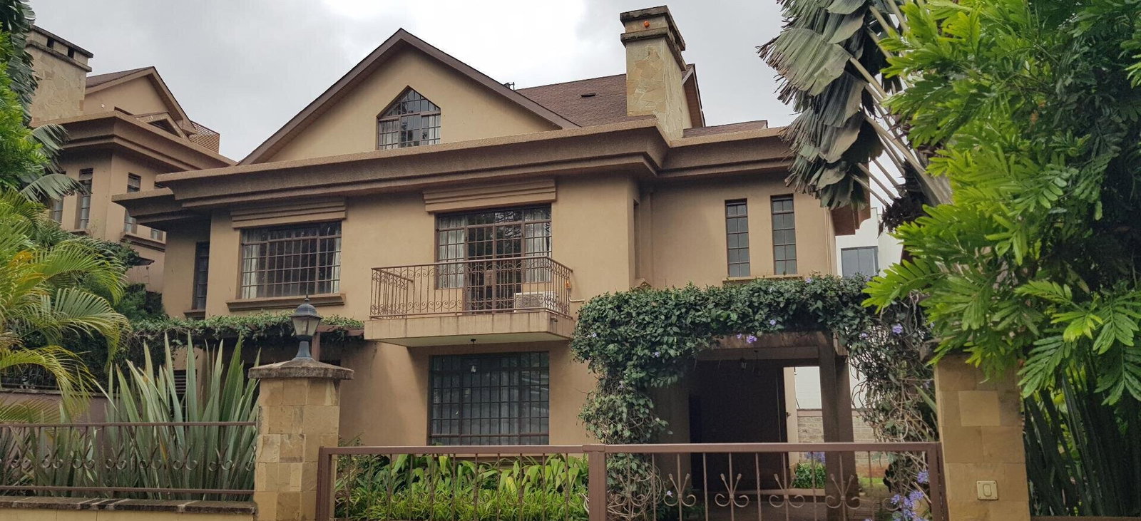 5-Ensuite Townhouse with Garden & Generator - Lavington