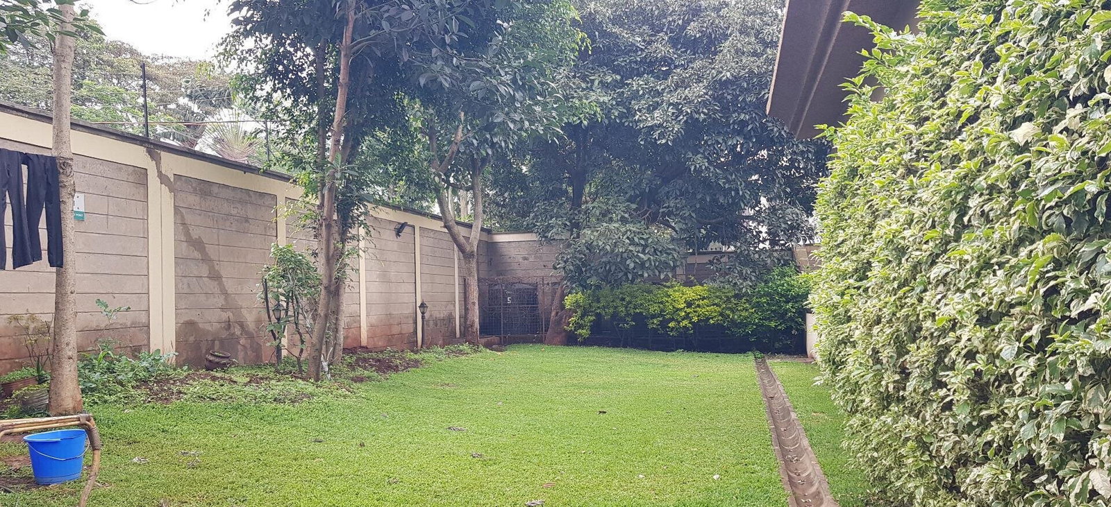 5-Ensuite Townhouse with Garden & Generator - Lavington