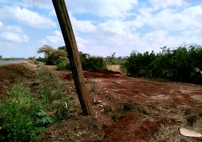 4.9-Acre Garden Land with Parking - Kiambu