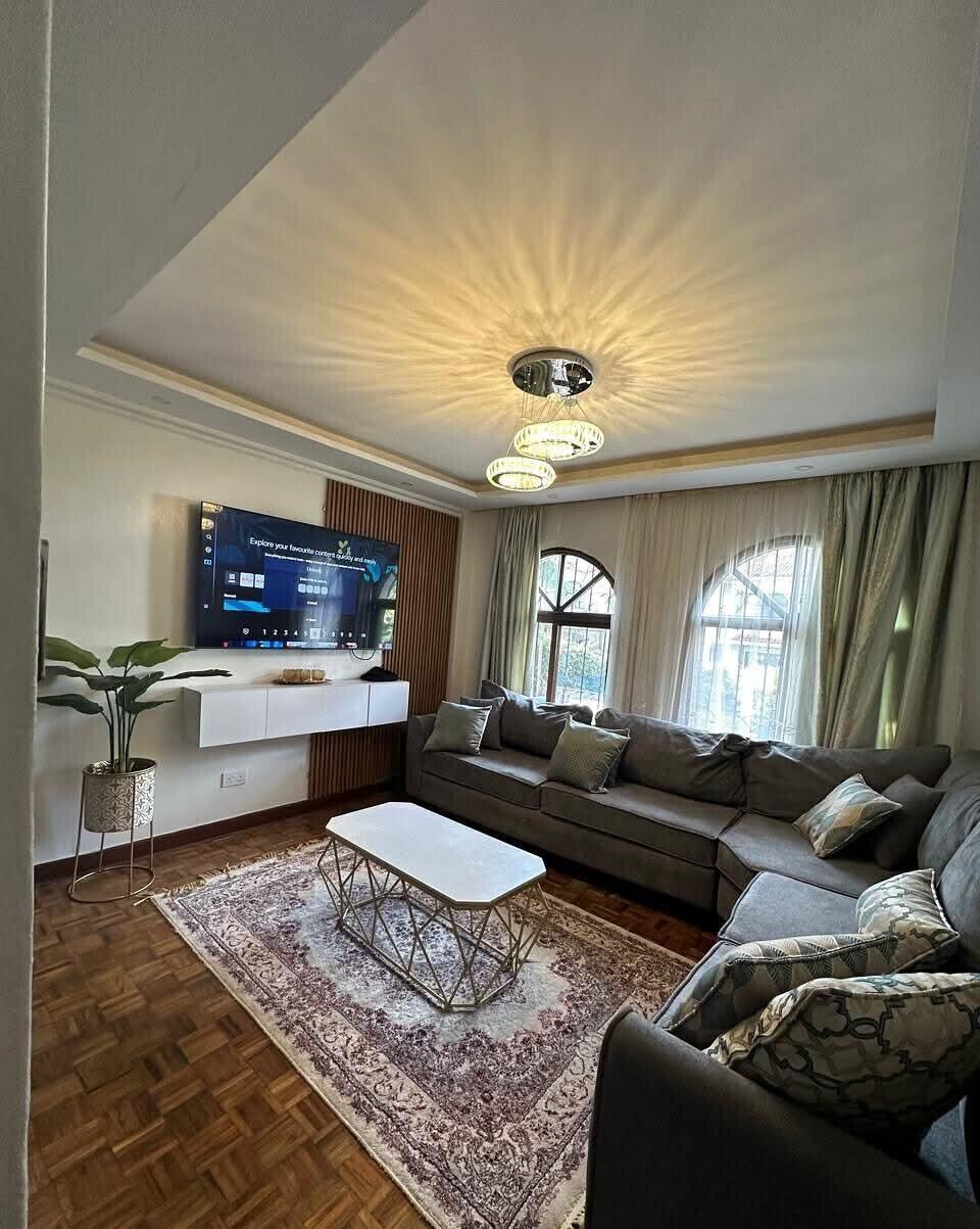 Spacious 4BR Maisonette with DSQ & Study - Kileleshwa