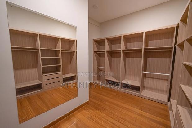 Furnished 2bdrm Penthouse in Mombasa Road for sale