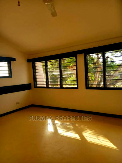 4bdrm Maisonette in Nyali for Sale - Image 2
