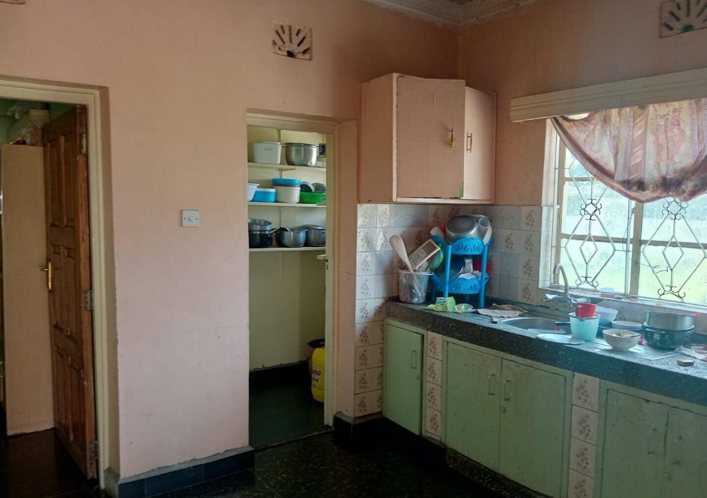 50x100 Plot 6BR Home in Bahati