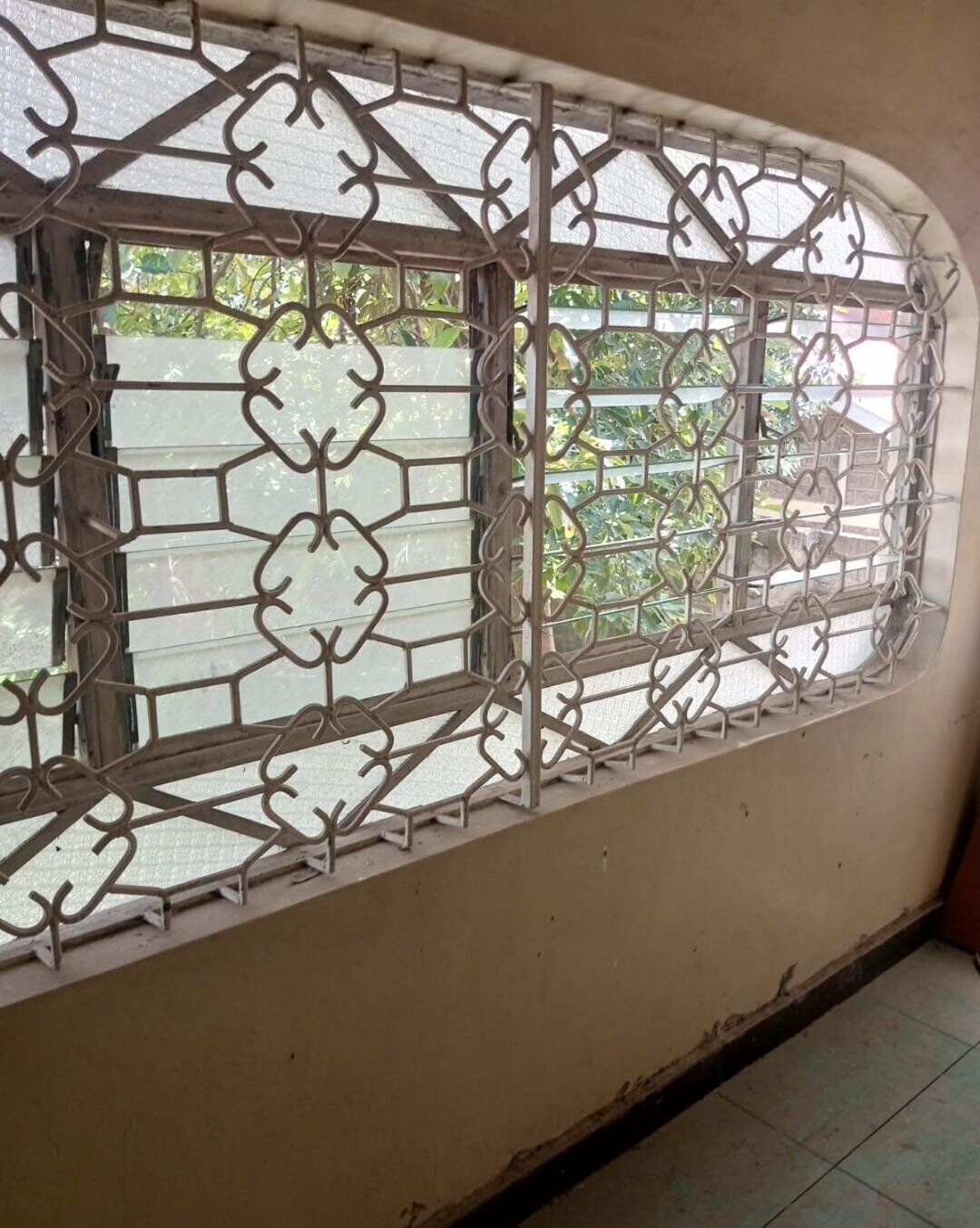 50x100 Plot 6BR Home in Bahati