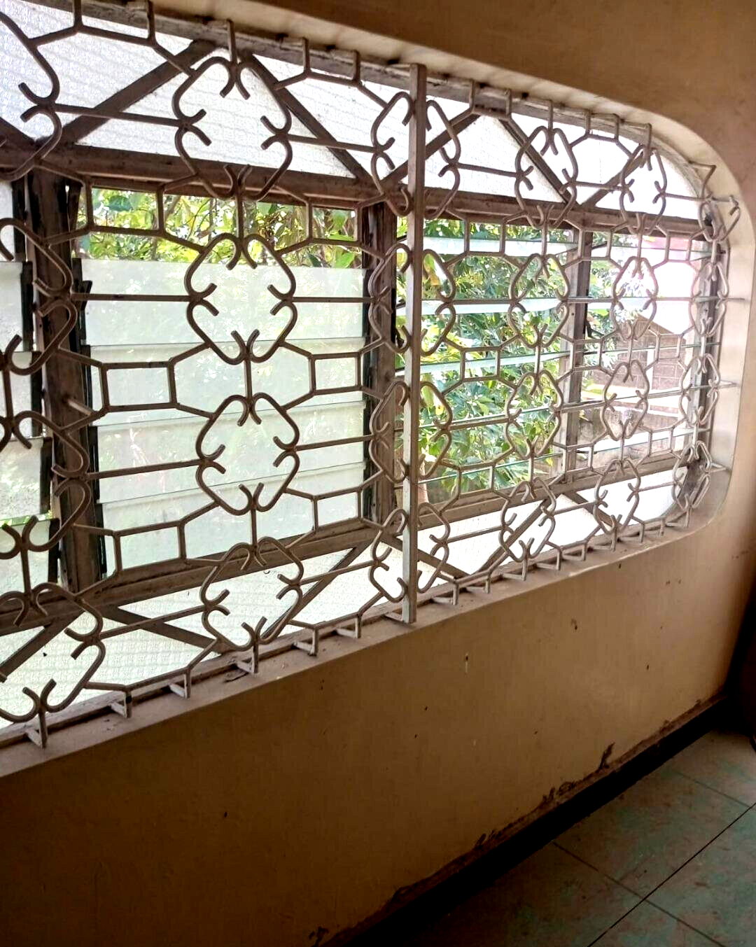 50x100 Plot 6BR Home in Bahati