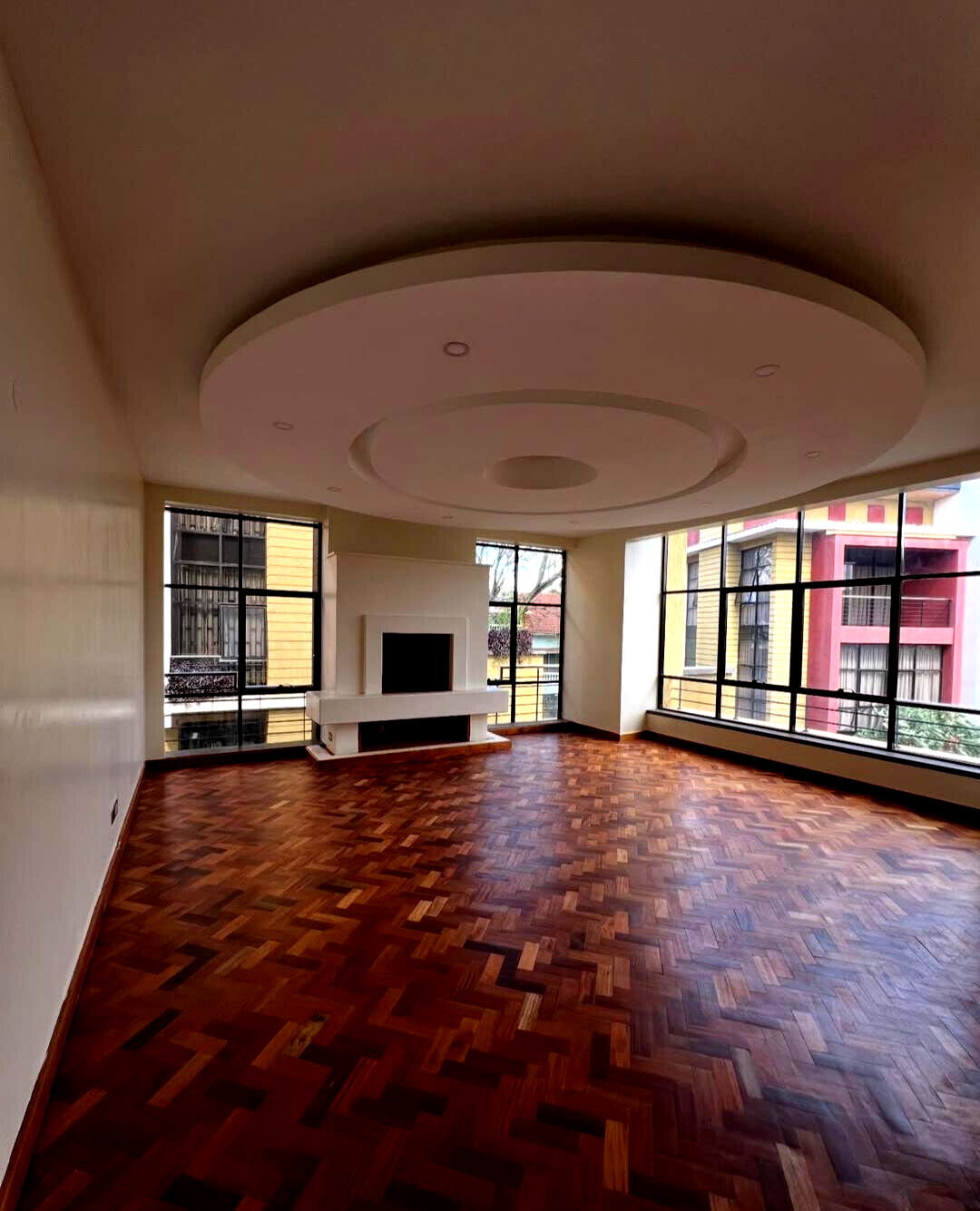5-Ensuite Townhouse with Rooftop Terrace & Solar - Lavington