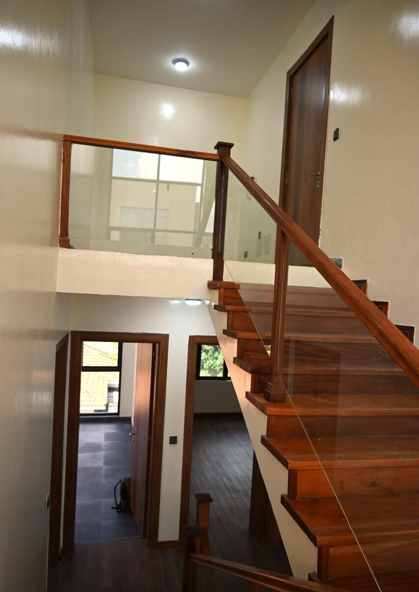 Distress Sale: New 5-Ensuite Villa with DSQ - Lavington