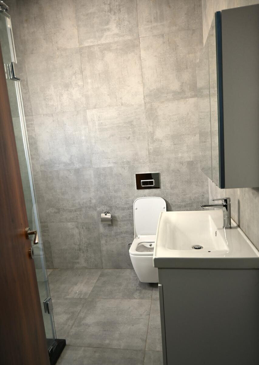 Distress Sale: New 5-Ensuite Villa with DSQ - Lavington