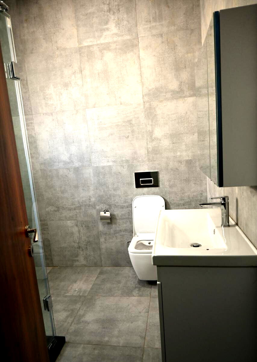 Distress Sale: New 5-Ensuite Villa with DSQ - Lavington