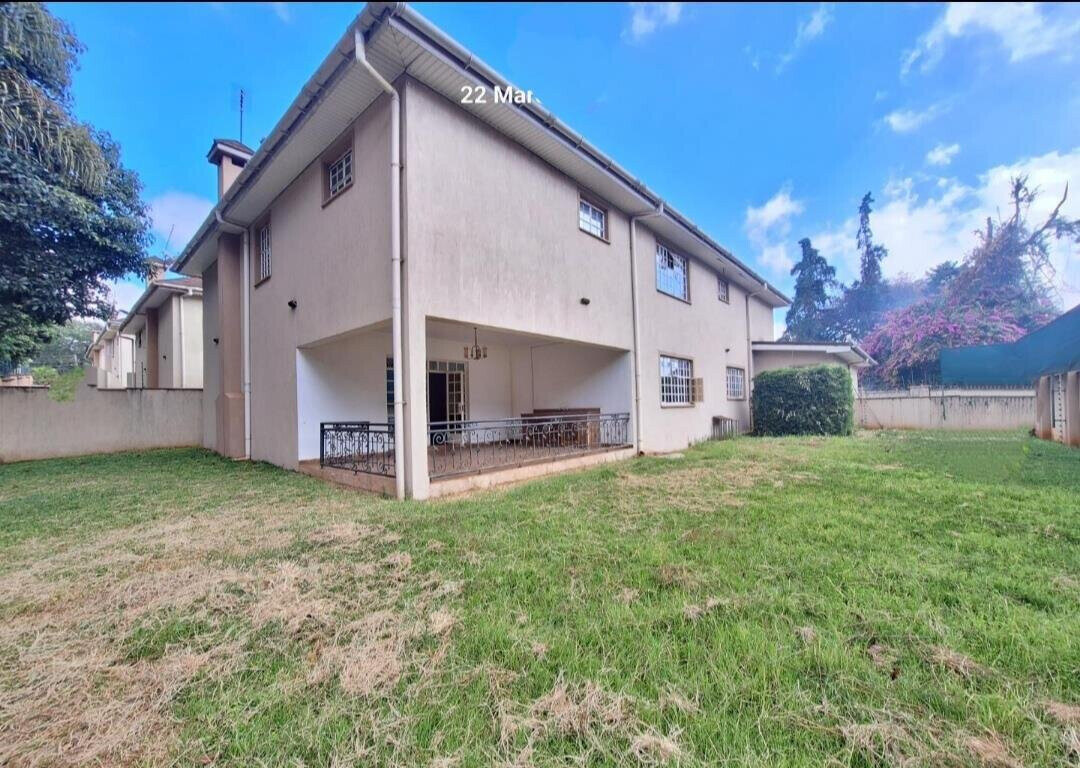 4-Ensuite Townhouse with Playground & DSQ in Gated Lavington