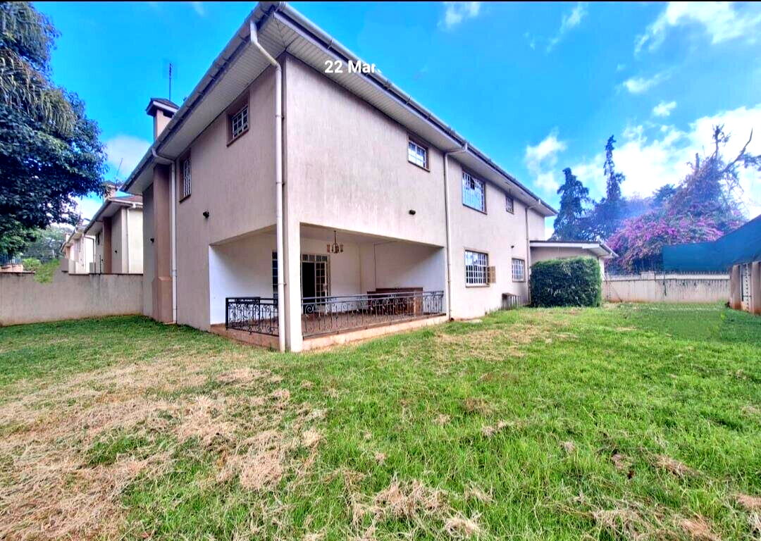 4-Ensuite Townhouse with Playground & DSQ in Gated Lavington