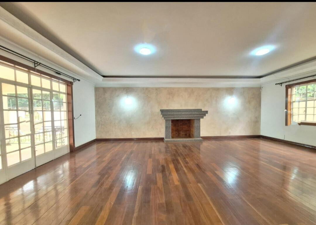 4-Ensuite Townhouse with Playground & DSQ in Gated Lavington