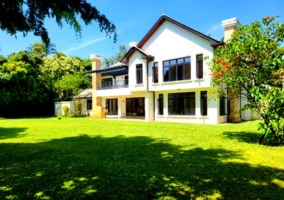 5BR Townhouse with Garden in Runda