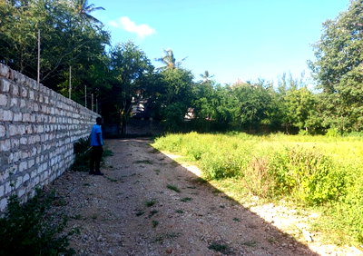 1-Acre Plot in Mtwapa for KSh 3.7M