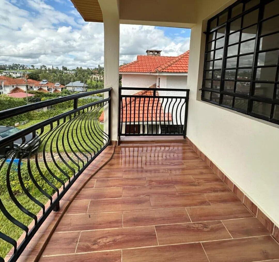 4BR Townhouse with Fireplace & DSQ - Ngong Gated Community