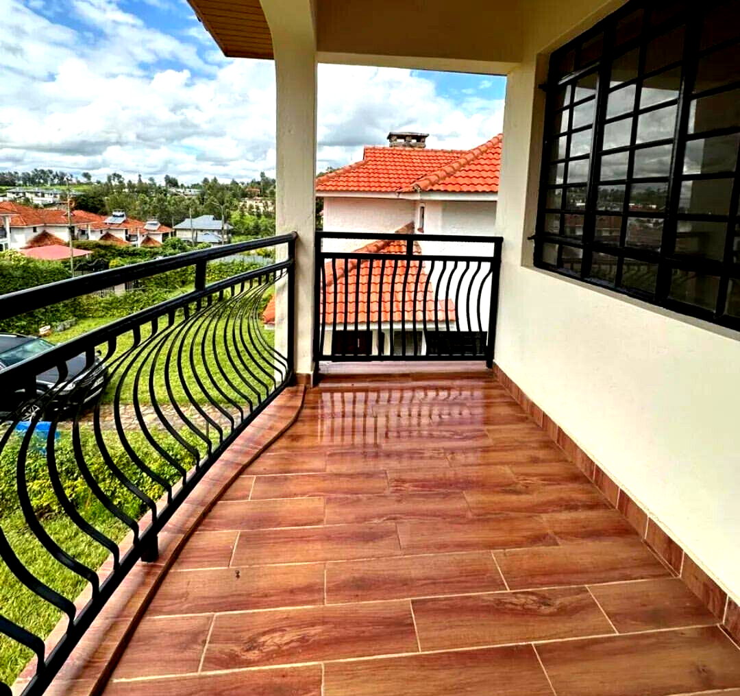 4BR Townhouse with Fireplace & DSQ - Ngong Gated Community