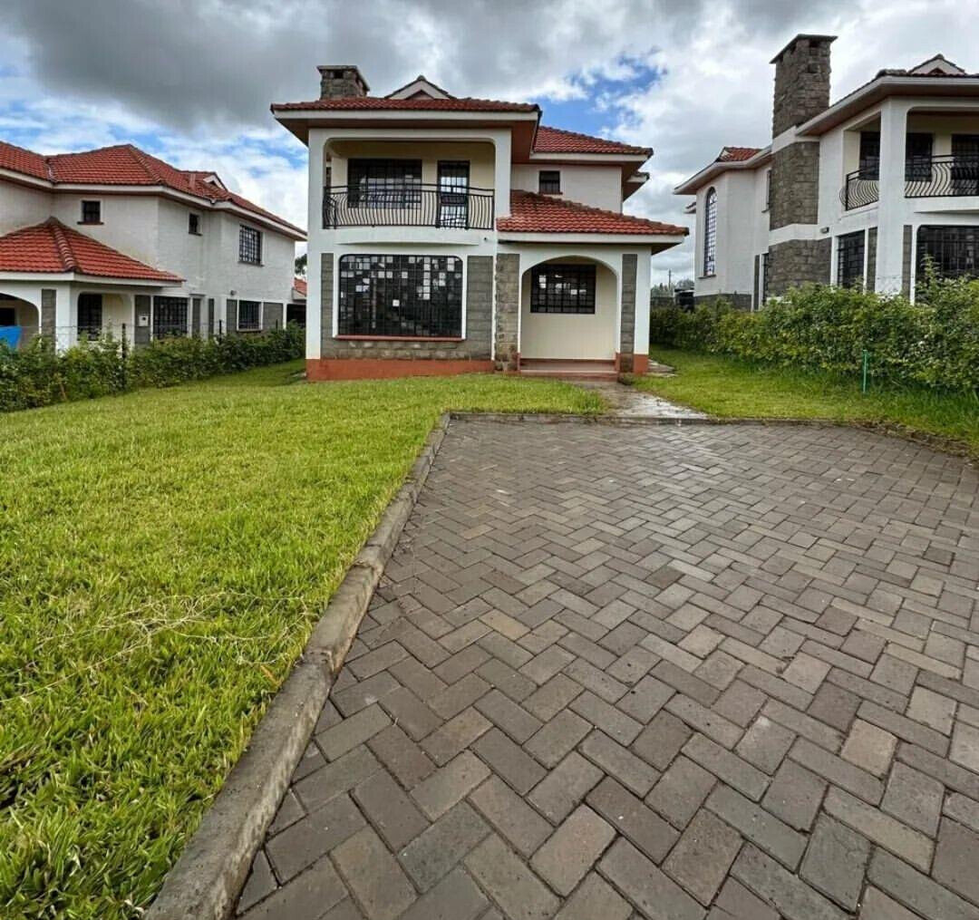 4BR Townhouse with Fireplace & DSQ - Ngong Gated Community