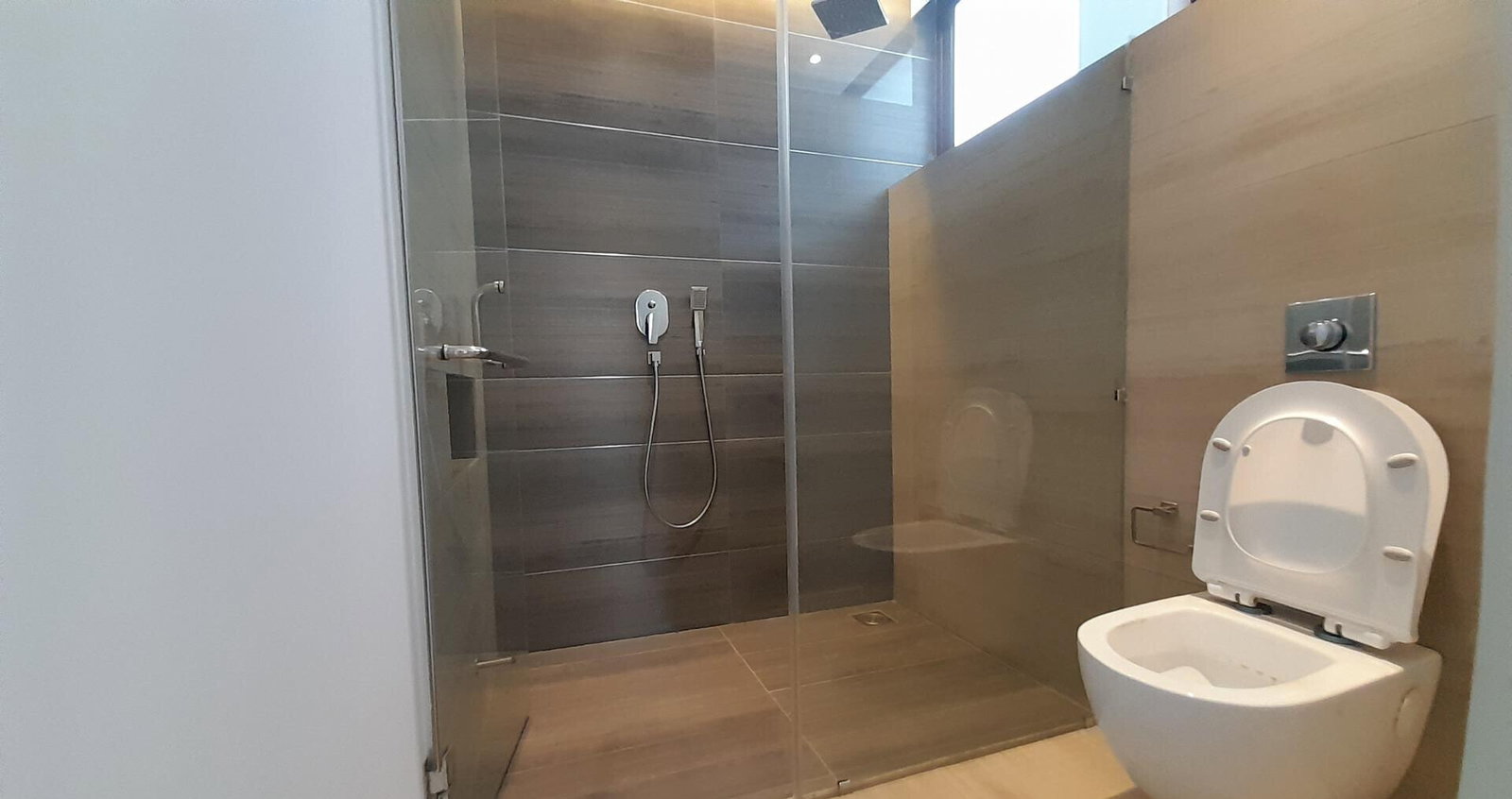 4-Ensuite Townhouse with Rooftop Lounge & DSQ - Lavington
