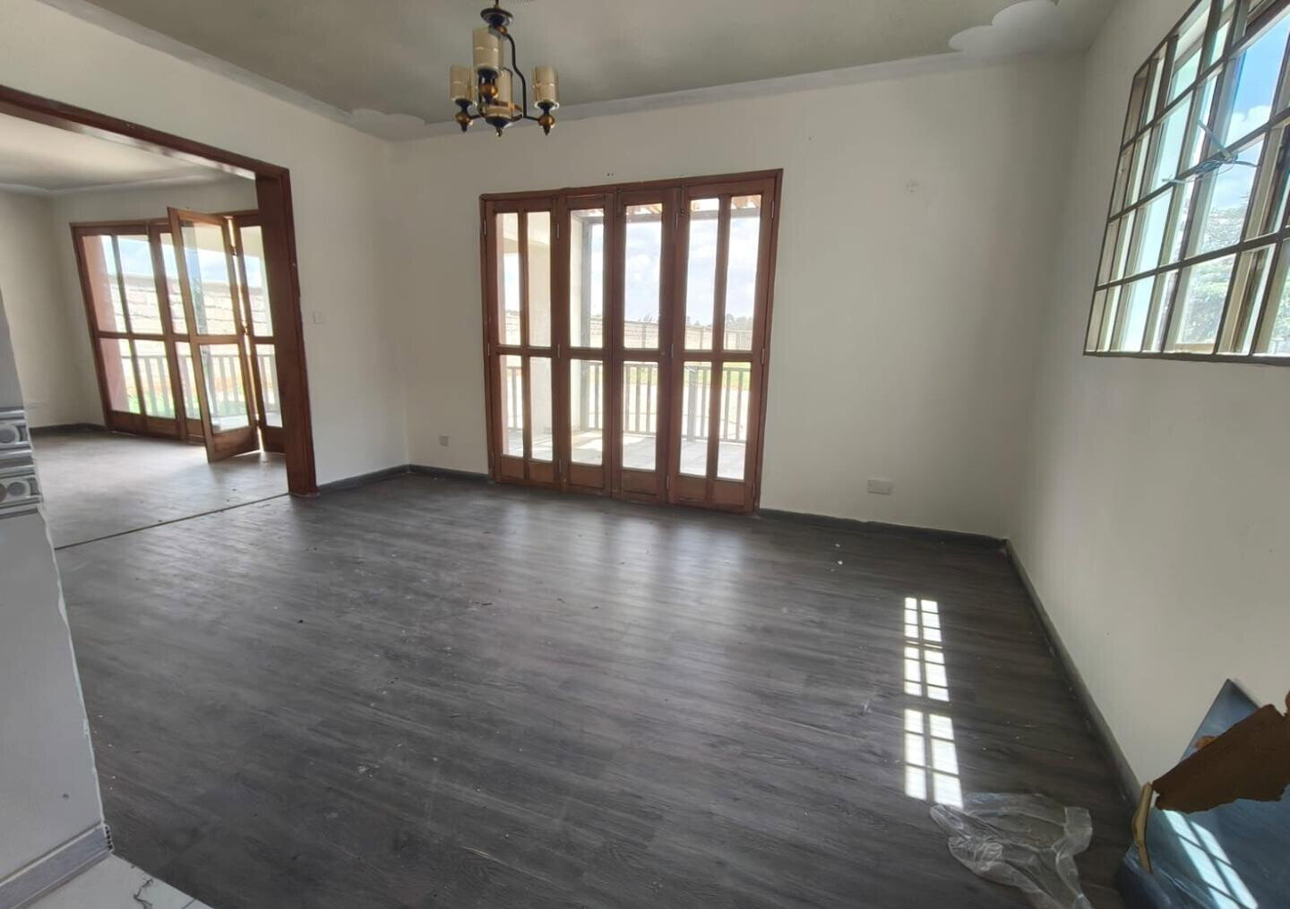 6-Bed Maisonette on Half Acre with Gym & Sauna – Karen
