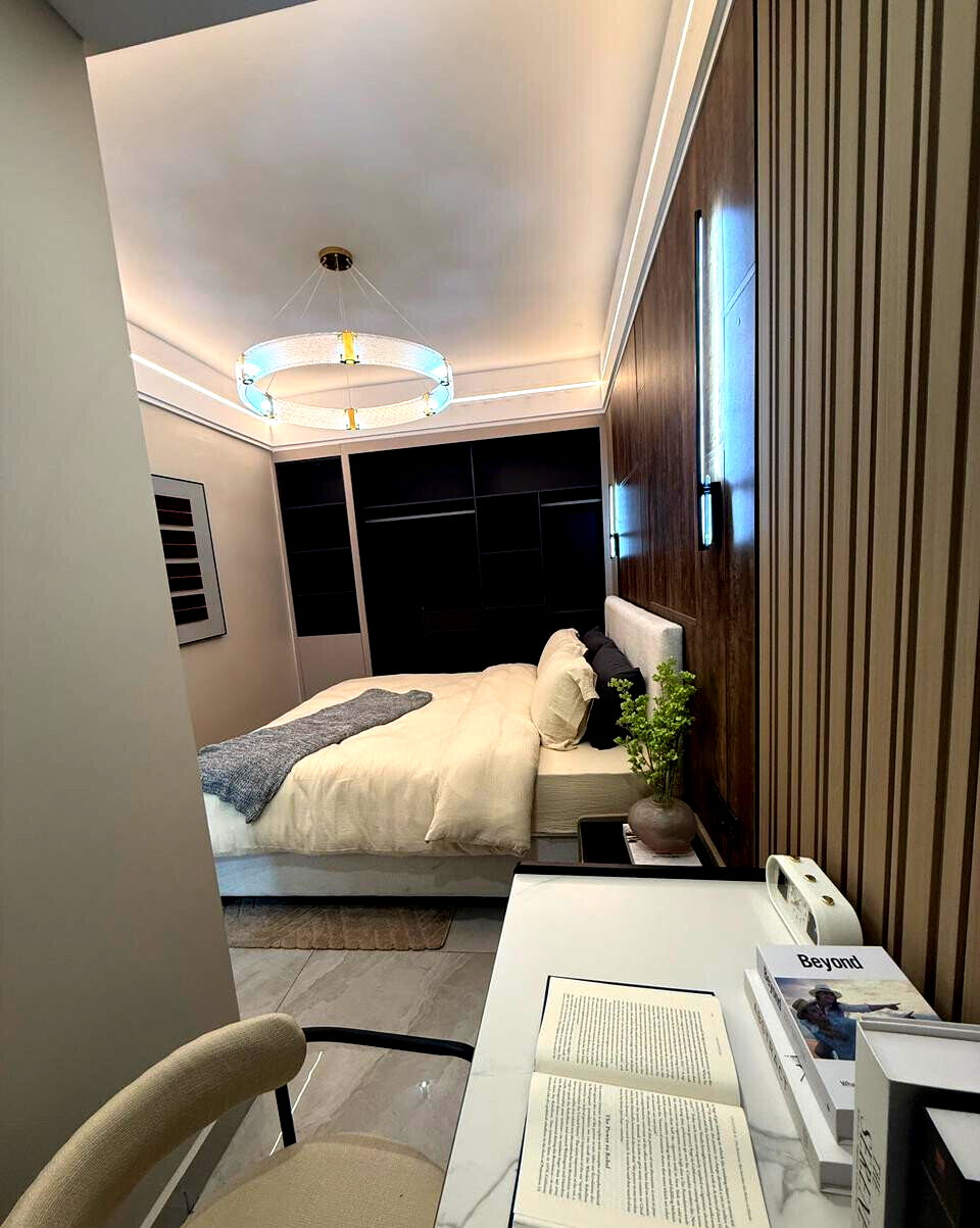 28-Floor Tower Living with Rooftop Pool & Gym - Westlands