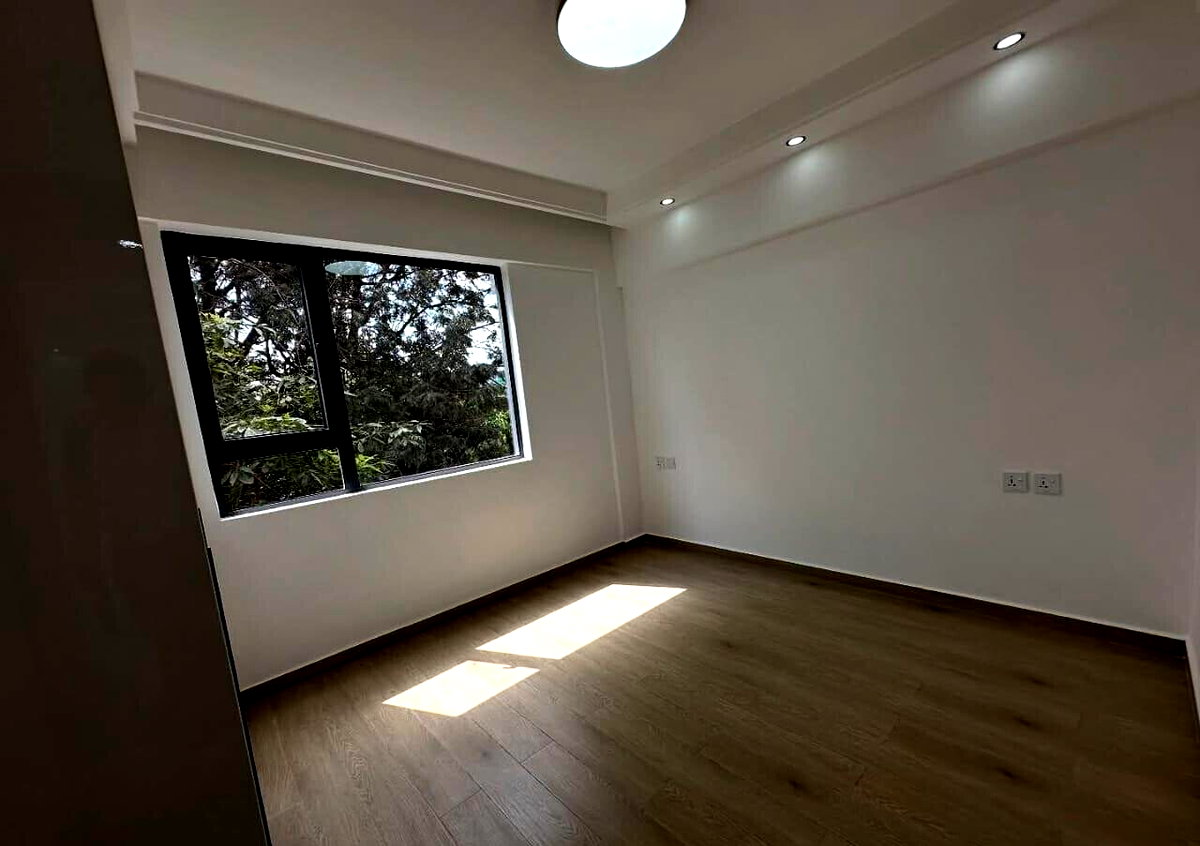 6-Ensuite Villa with Rooftop Terrace & DSQ – Karen