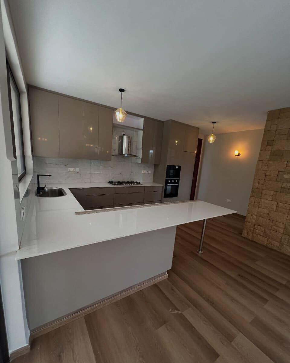 6-Ensuite Villa with Rooftop Terrace & DSQ – Karen