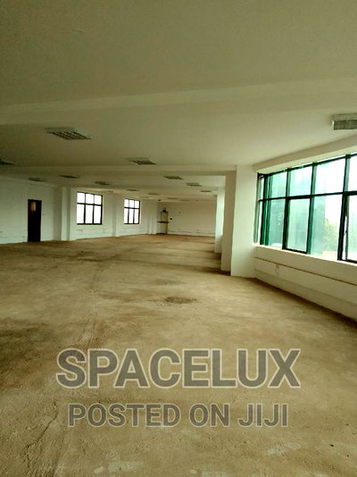 Tranquil 9000 SQFT Office - Image 4
