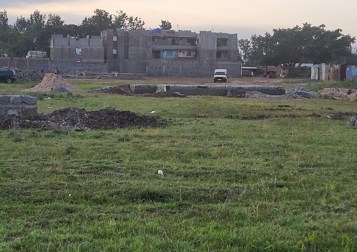 0.1 Acre Garden Plot with Parking for KSh 1.6M