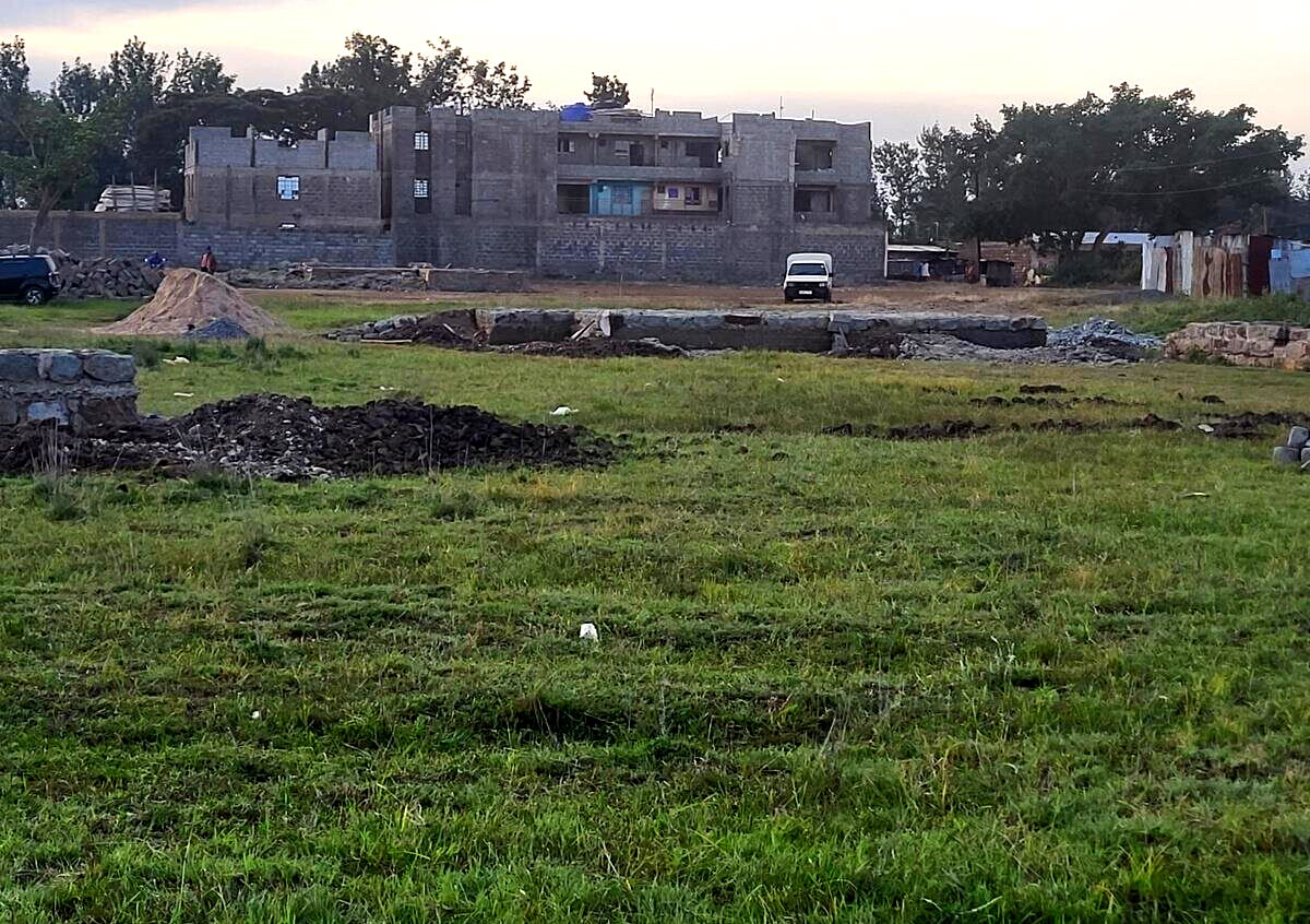 0.1 Acre Garden Plot with Parking for KSh 1.6M