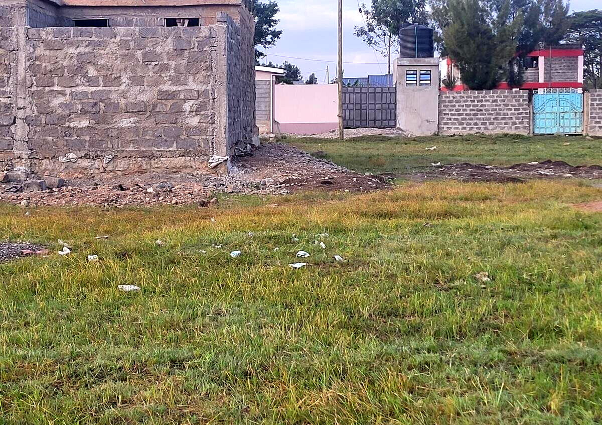 0.1 Acre Garden Plot with Parking for KSh 1.6M