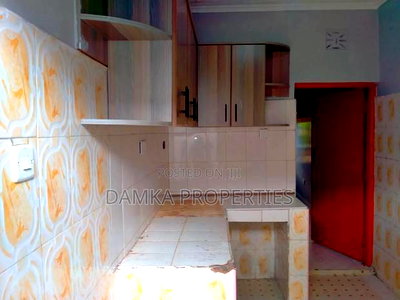 3bdrm Bungalow in Barnabas, Nakuru Town East for sale - Image 6