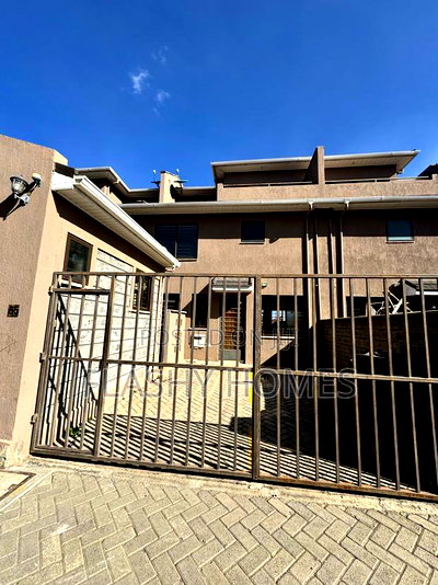5bdrm Apartment in Syokimau, Gateway Mall Area for sale - Image 1