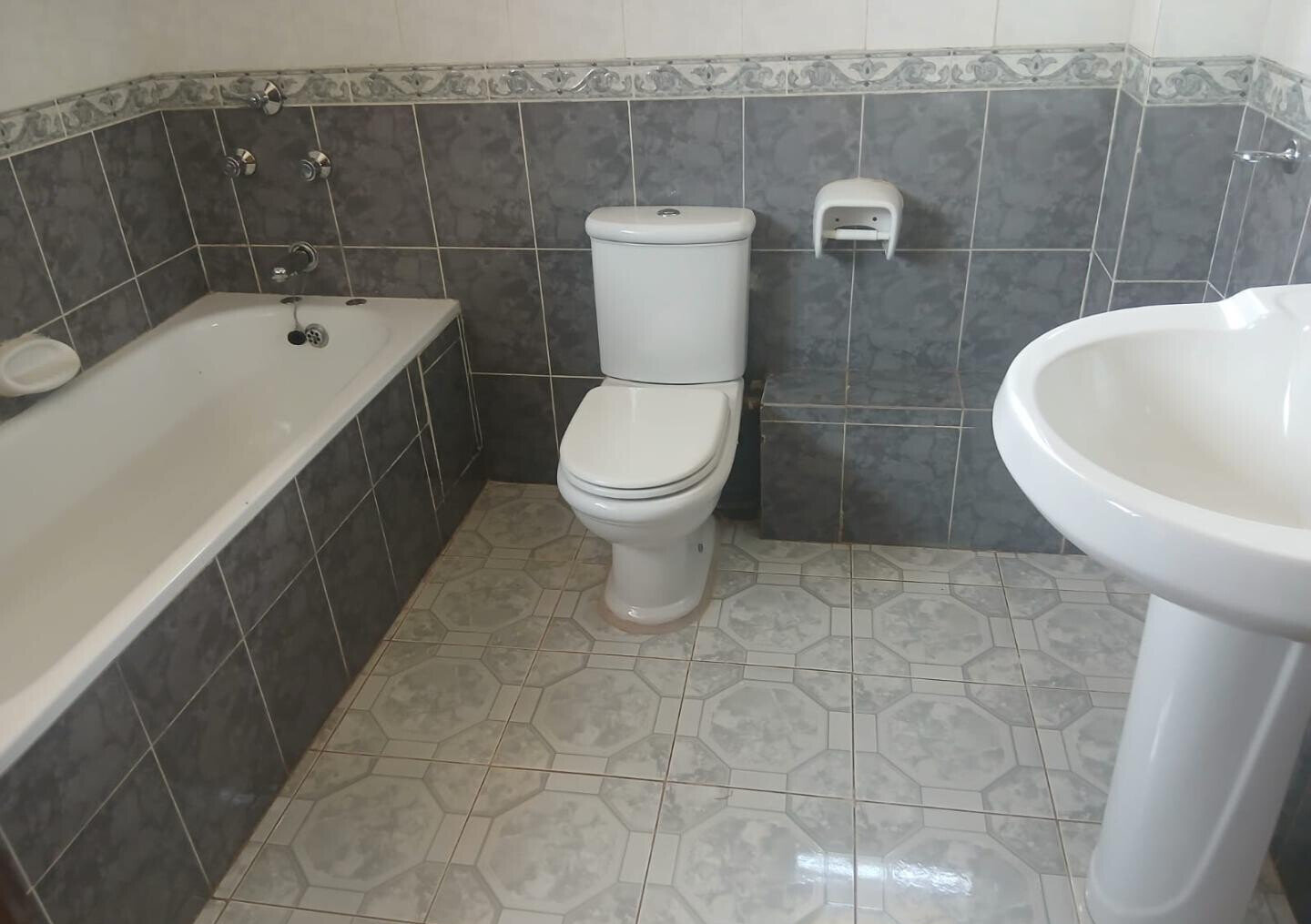 50x100 Garden Estate at KSh 430K