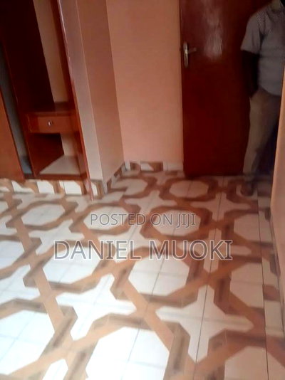 2 Bedrooms to Let - Image 2