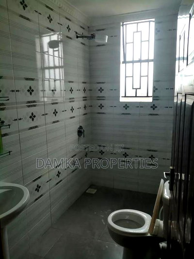 4bdrm Bungalow in Ngata, Nakuru Town West for sale - Image 11