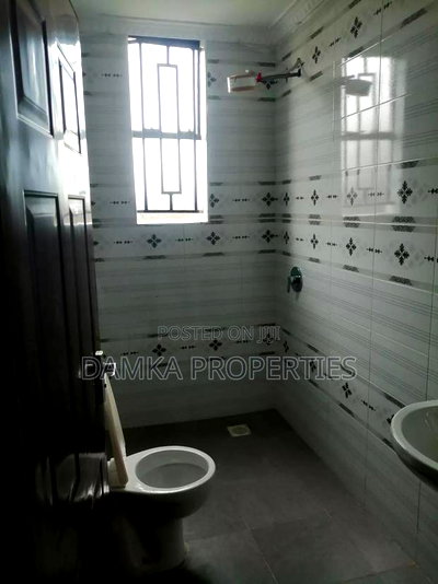 4bdrm Bungalow in Ngata, Nakuru Town West for sale - Image 6