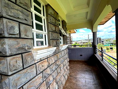 4bdrm Townhouse/Terrace in Thika Green Phase 1, Bendor Estate for sale - Image 8