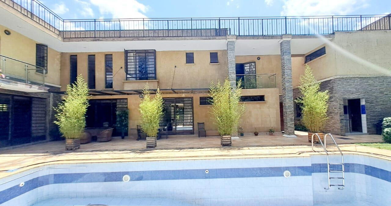 4-Ensuite Townhouse with Private Pool & Power Backup - Lower Kabete