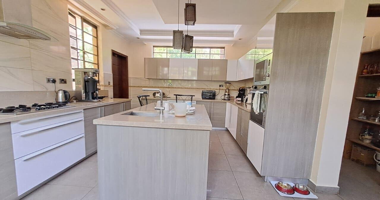 4-Ensuite Townhouse with Private Pool & Power Backup - Lower Kabete