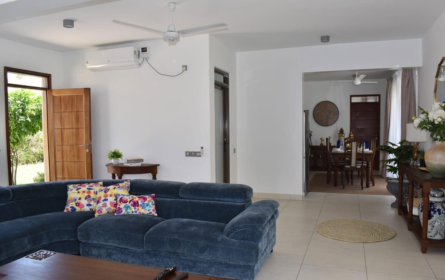5-Bedroom Beachfront Townhouse on 2 Acres with Pool – Watamu