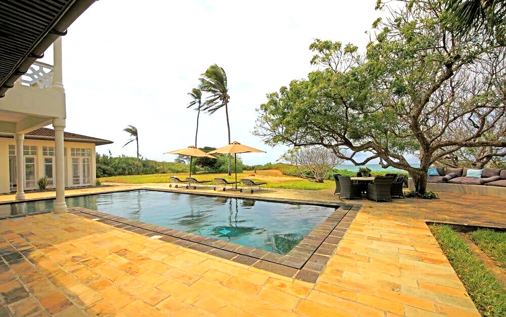 5-Bedroom Beachfront Townhouse on 2 Acres with Pool – Watamu