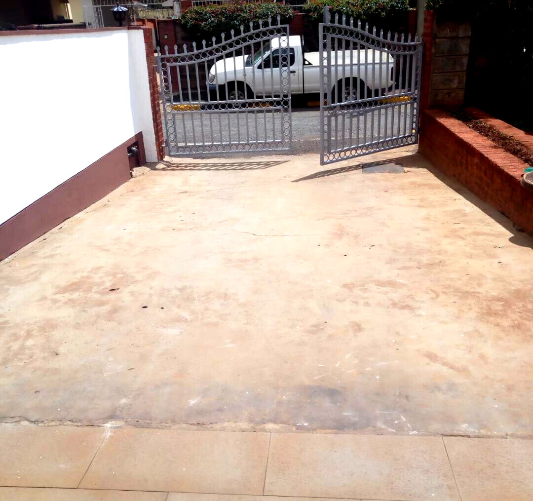 4-Bed Townhouse with Private Garden & DSQ - Lavington