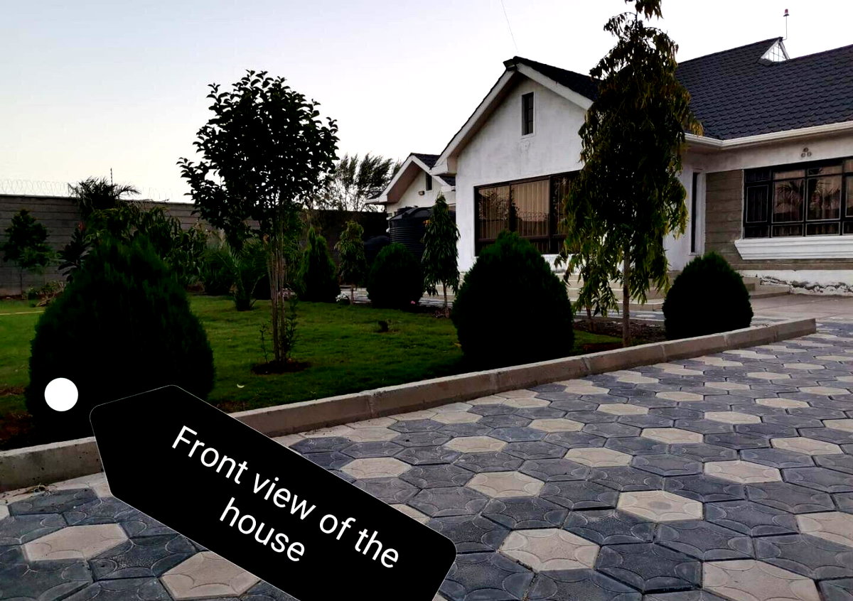 4-Bed Bungalow on Quarter Acre with Guard House - Kamulu